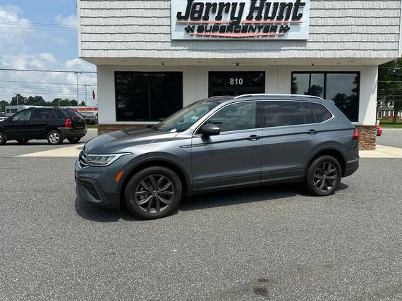 VOLKSWAGEN TIGUAN 4MOTION 2022 3VV2B7AXXNM149559 image